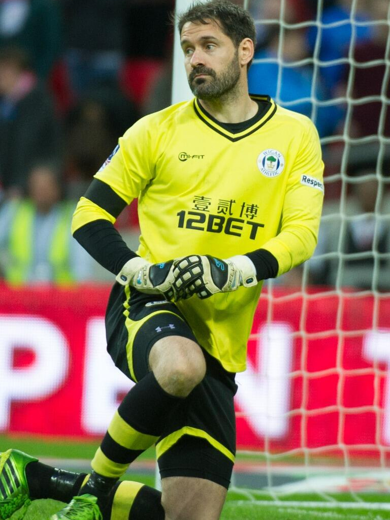 Scott Carson